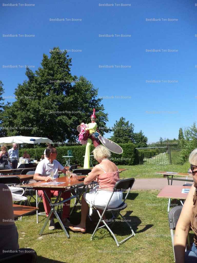 Gevonden beeld met watermerk