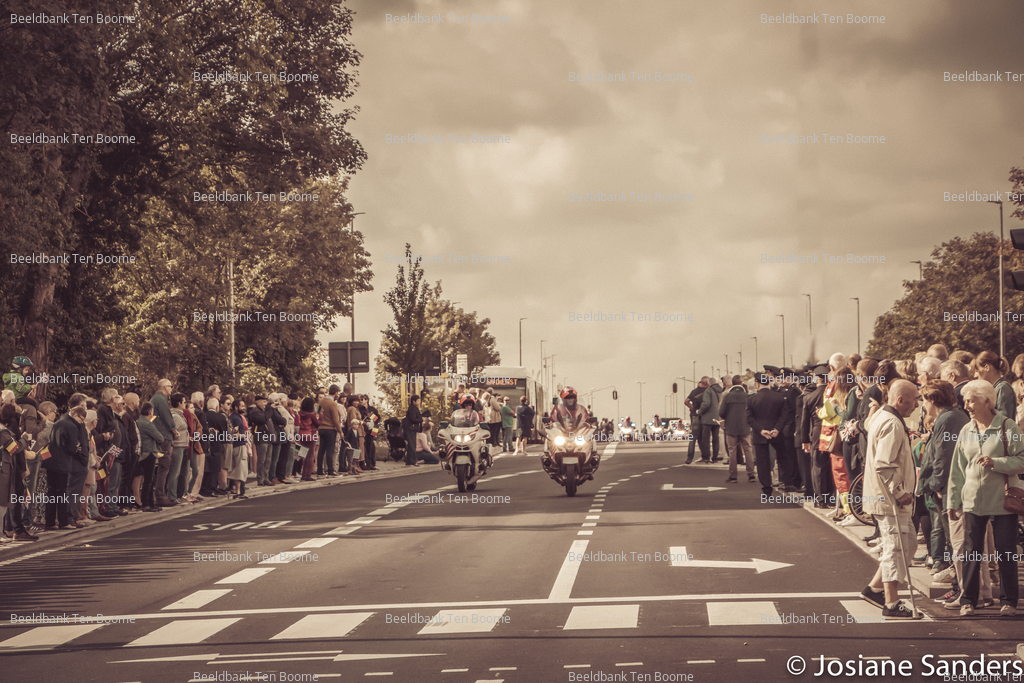 Gevonden beeld met watermerk