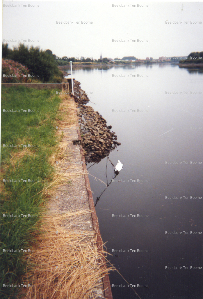 Gevonden beeld met watermerk