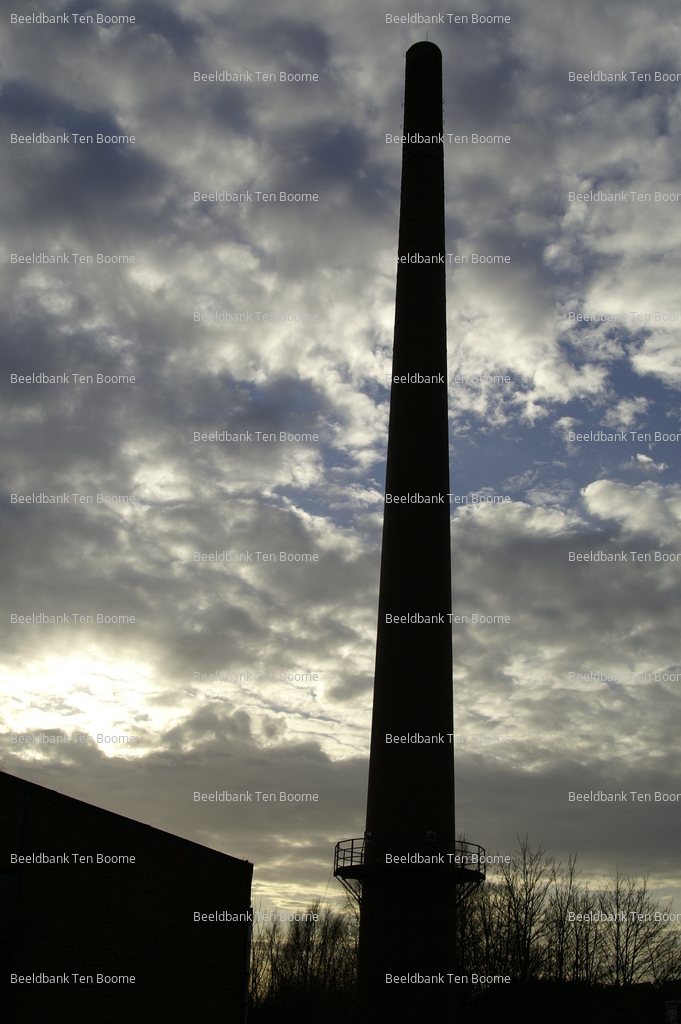 Gevonden beeld met watermerk