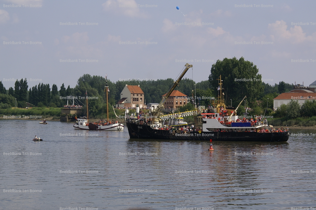 Gevonden beeld met watermerk