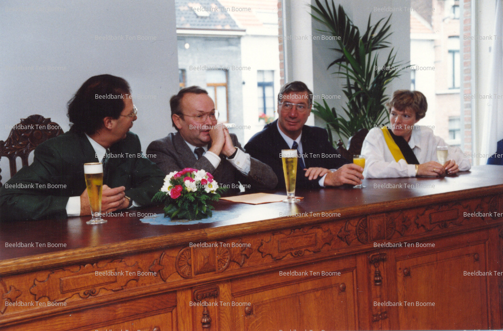 Gevonden beeld met watermerk