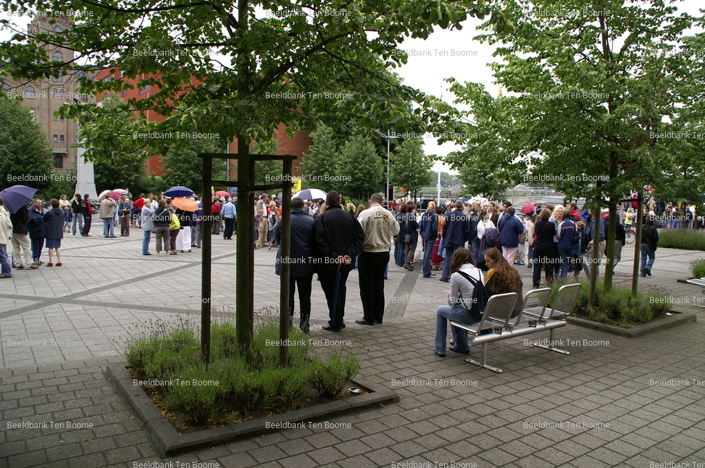 Gevonden beeld met watermerk