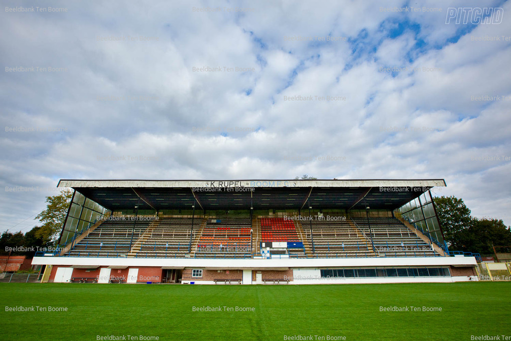 Gevonden beeld met watermerk