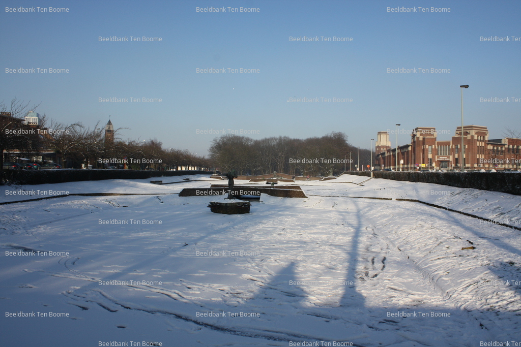 Gevonden beeld met watermerk