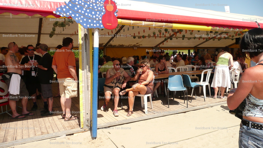 Gevonden beeld met watermerk