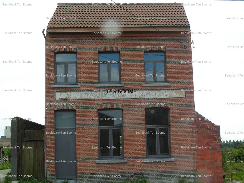 Gevonden beeld met watermerk